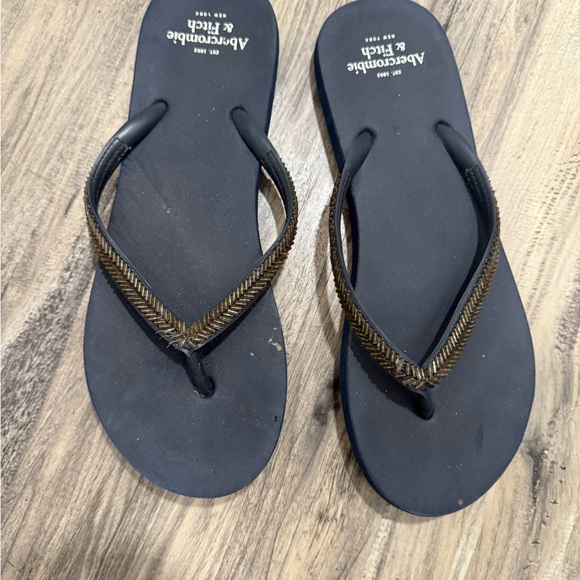 Abercrombie & Fitch vintage Y2K 2000’s navy beaded embellished Flip Flops S 7 - Picture 1 of 5
